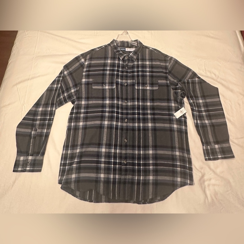 Old Navy Plaid Shirt - Button Down Shirt - Black and Gray - XXL - NWT